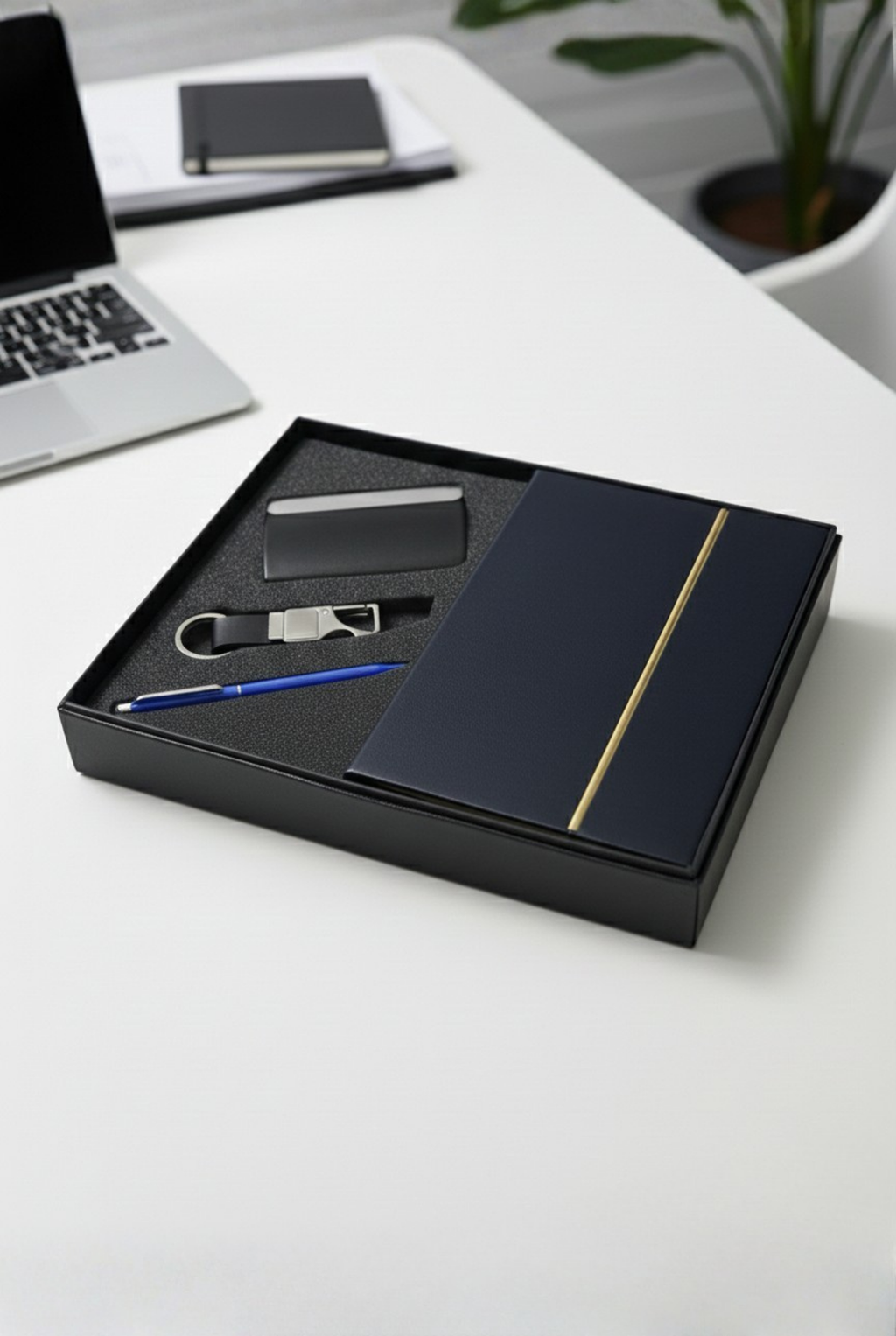 Premium Corporate Gifting Set – Pen, Diary, Cardholder & Keychain