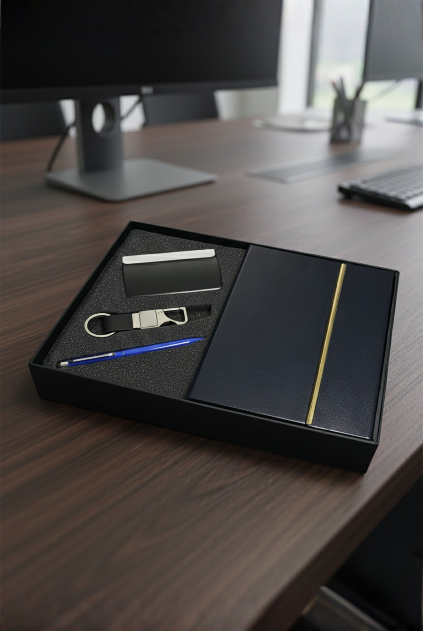 Premium Corporate Gifting Set – Pen, Diary, Cardholder & Keychain