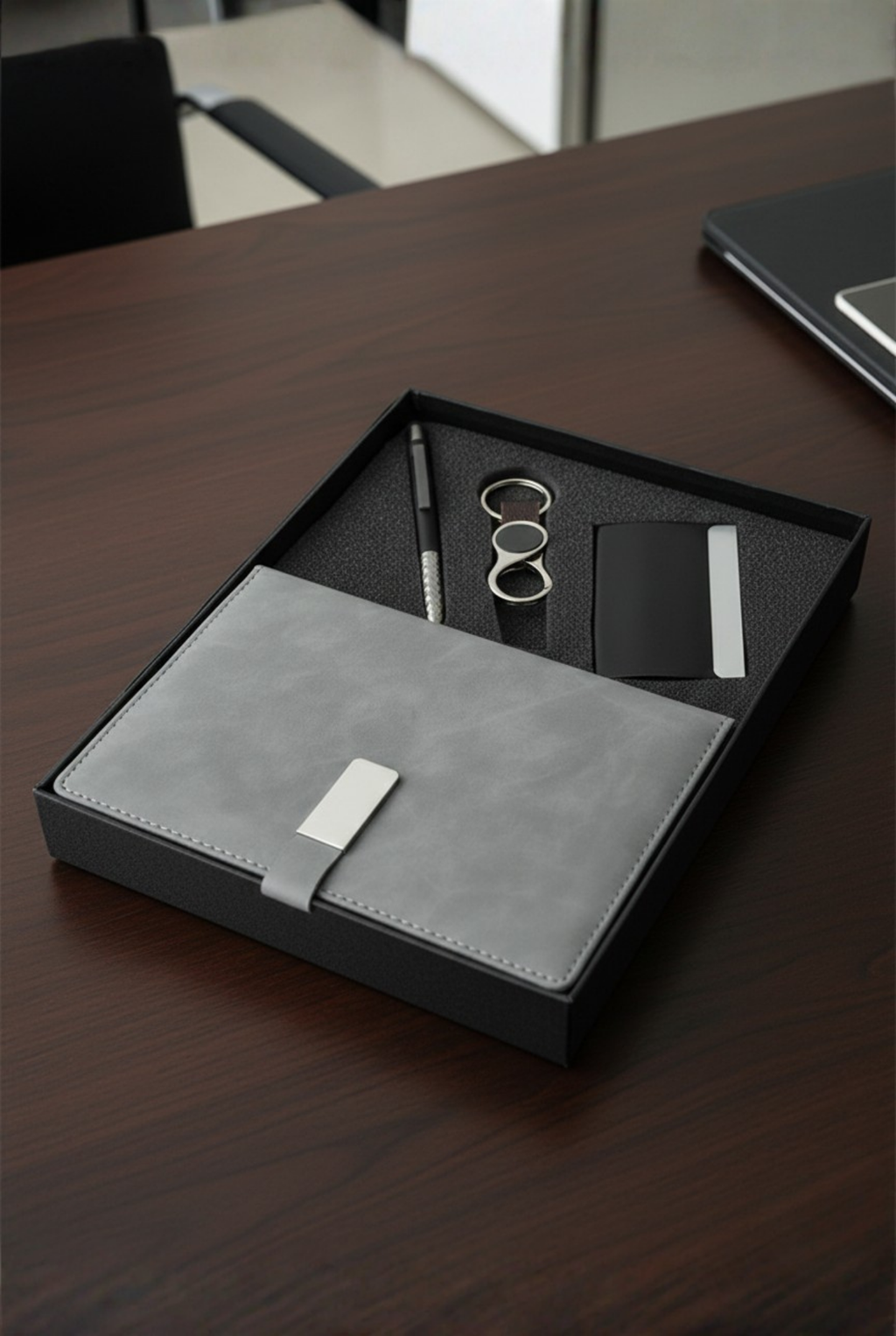 Premium Corporate Gift Set – Includes Diary, Card Holder, Pen & Keychain