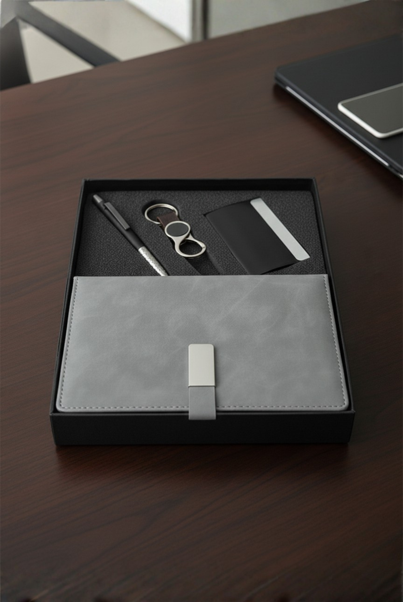 Premium Corporate Gift Set – Includes Diary, Card Holder, Pen & Keychain